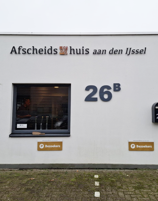 Afscheidshuis aan den IJssel | Goos Print & Sign